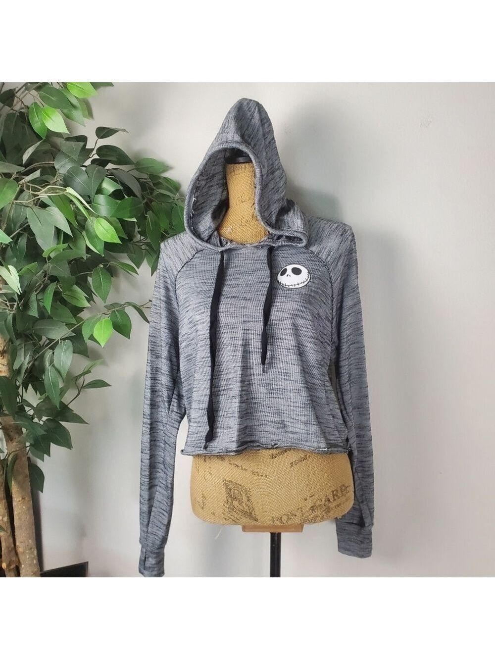 Disney Nightmare Before Christmas Halloween Cropped Sweater Size Medium Distress